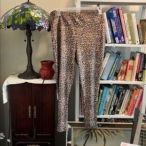 Pamela McCoy Leopard Print Leggings